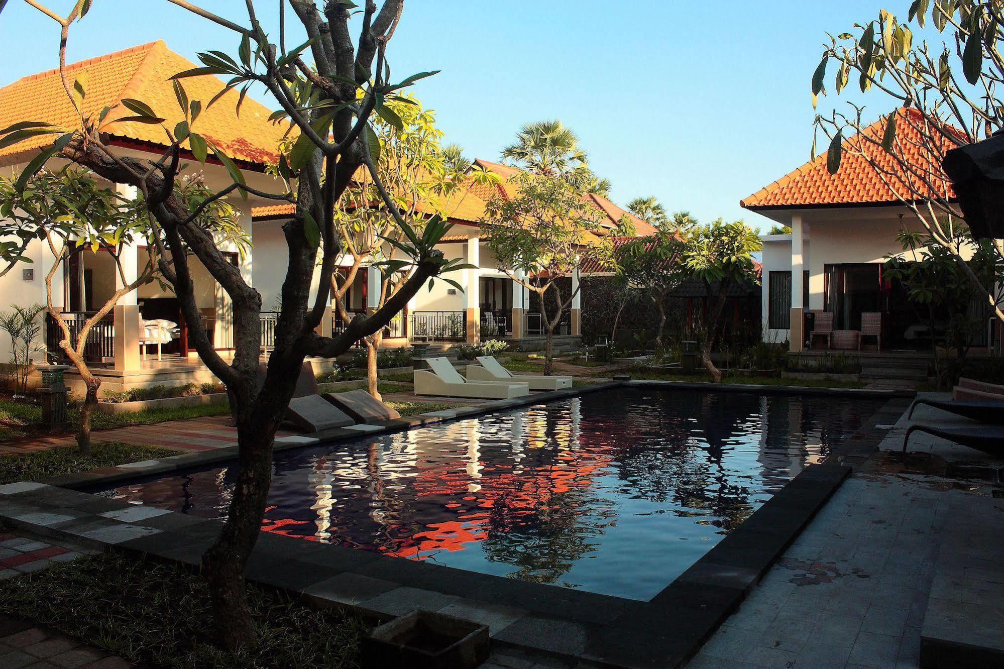 Ocean View Tulamben Dive & Resort Ngoại thất bức ảnh