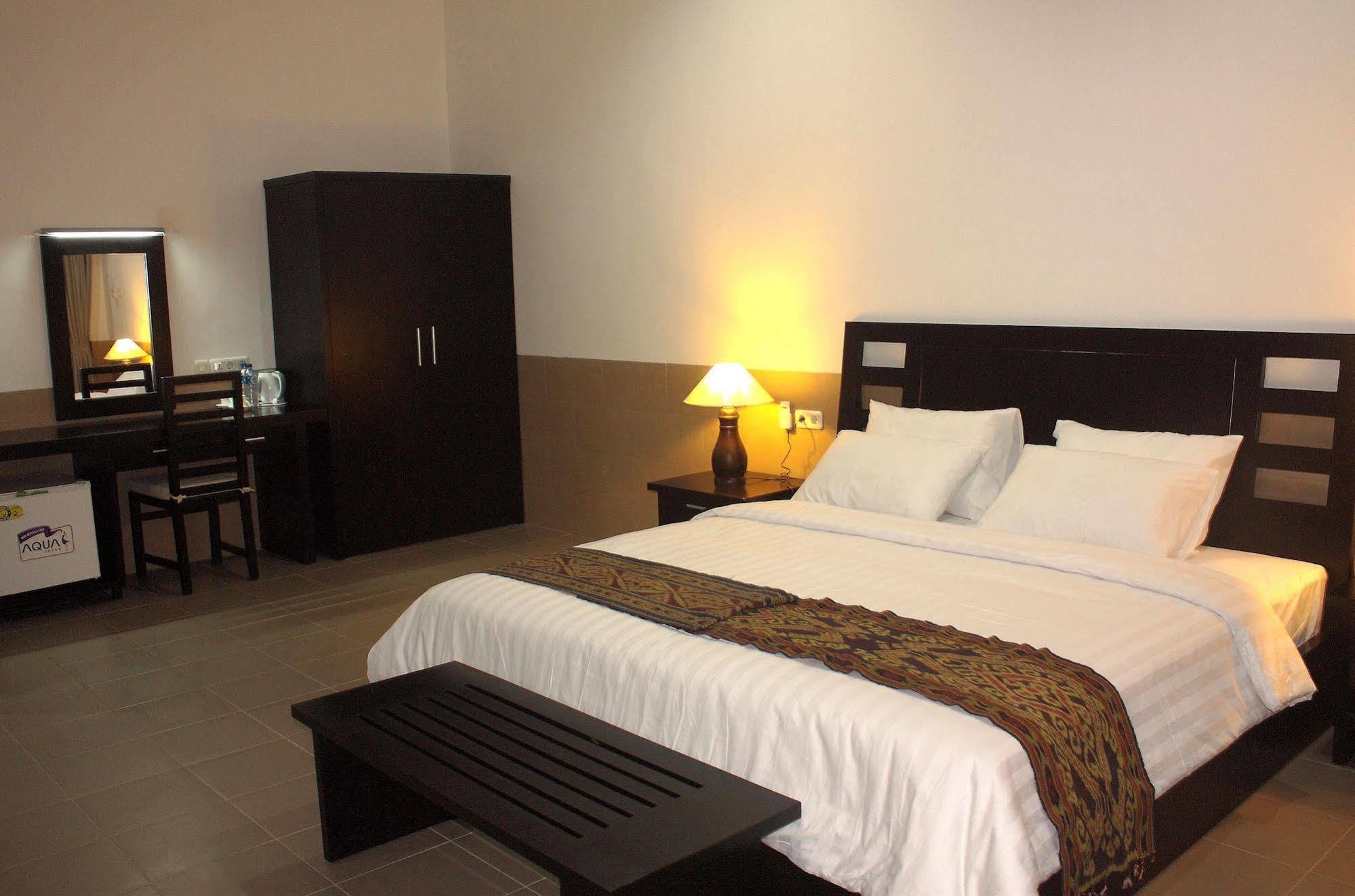 Ocean View Tulamben Dive & Resort Ngoại thất bức ảnh